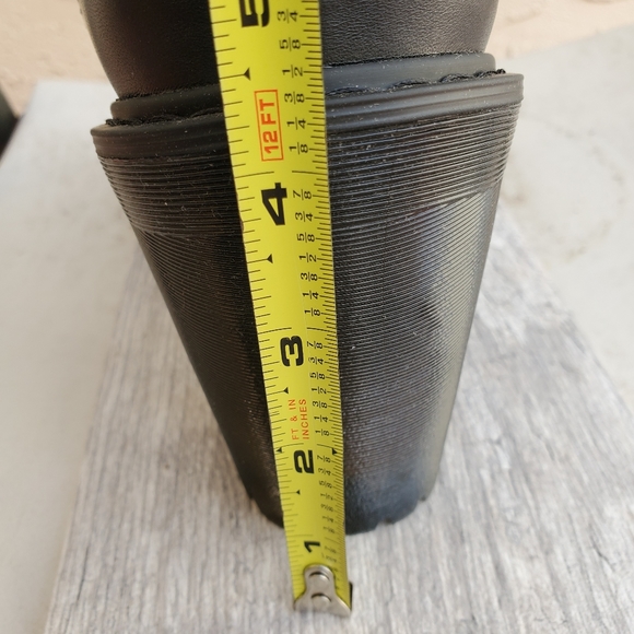 Dr martens black leather heeled boot sz 10 - Picture 10 of 12